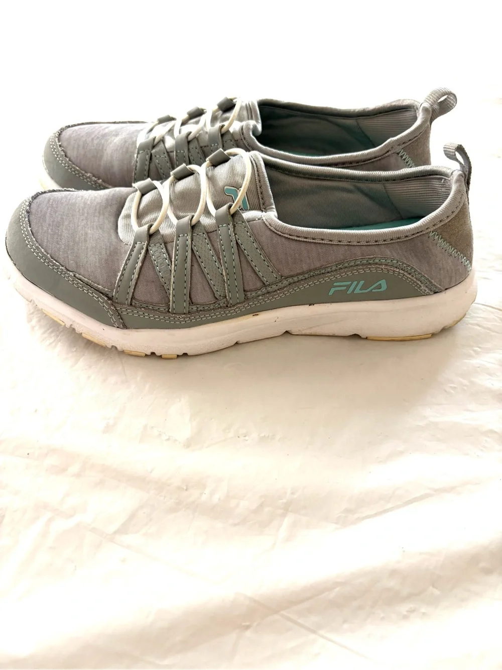 Fila Gray Pilota Slip-On Memory Foam Athletic Sneakers SZ 7.5